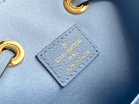 handbag giant blue