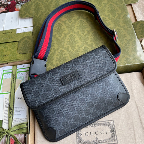 G u c c i supreme W24*H17*D3.5