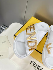 F e n d I slides
