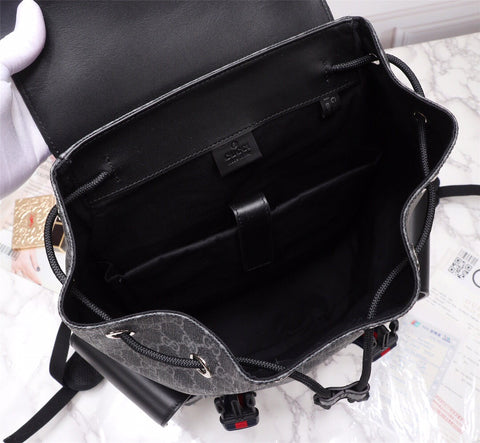 G u c c i backpack W34 H42 D16