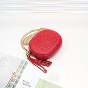 G u c c I red 18x14x4cm