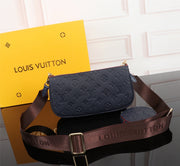 black pochette new handbag
