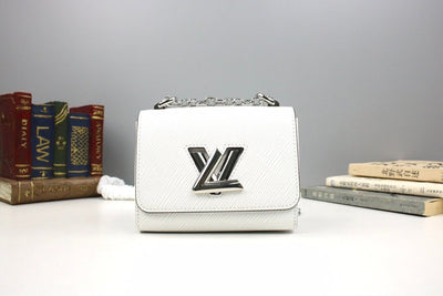 white Metal accessories handbag