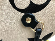 Handbag Size:32×29×17cm