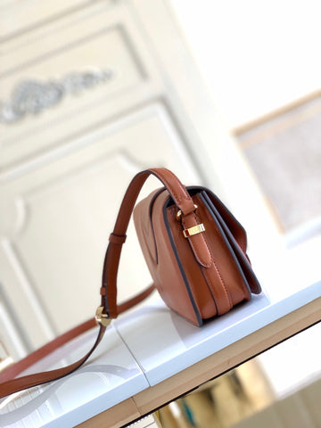 sun brown handbag