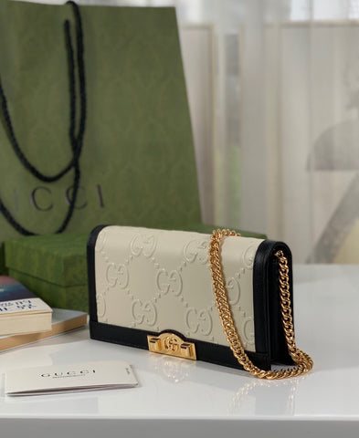 G u c c i white new W19 H10 D4cm