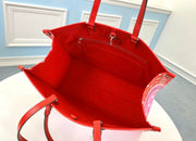L red tote handbag