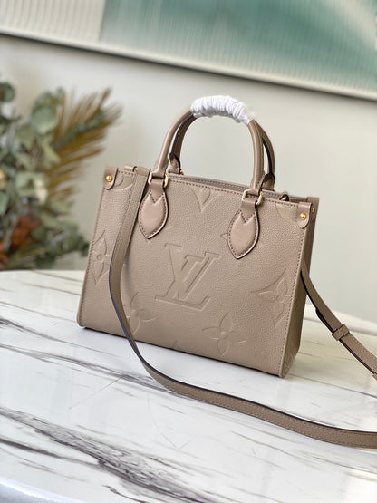 Bicolor cream handbagf