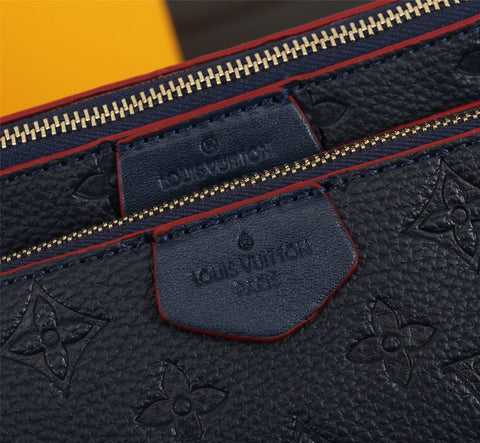 black pochette new handbag