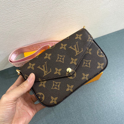 Small Handbag Size:17*9.6*3.5cm pochette