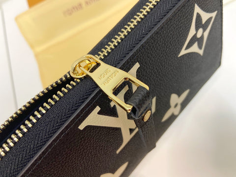 Black retro flower wallet