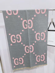 G u c c i scarf
