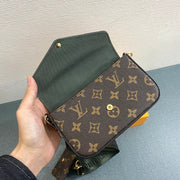 Small Handbag Size:17*9.6*3.5cm pochette