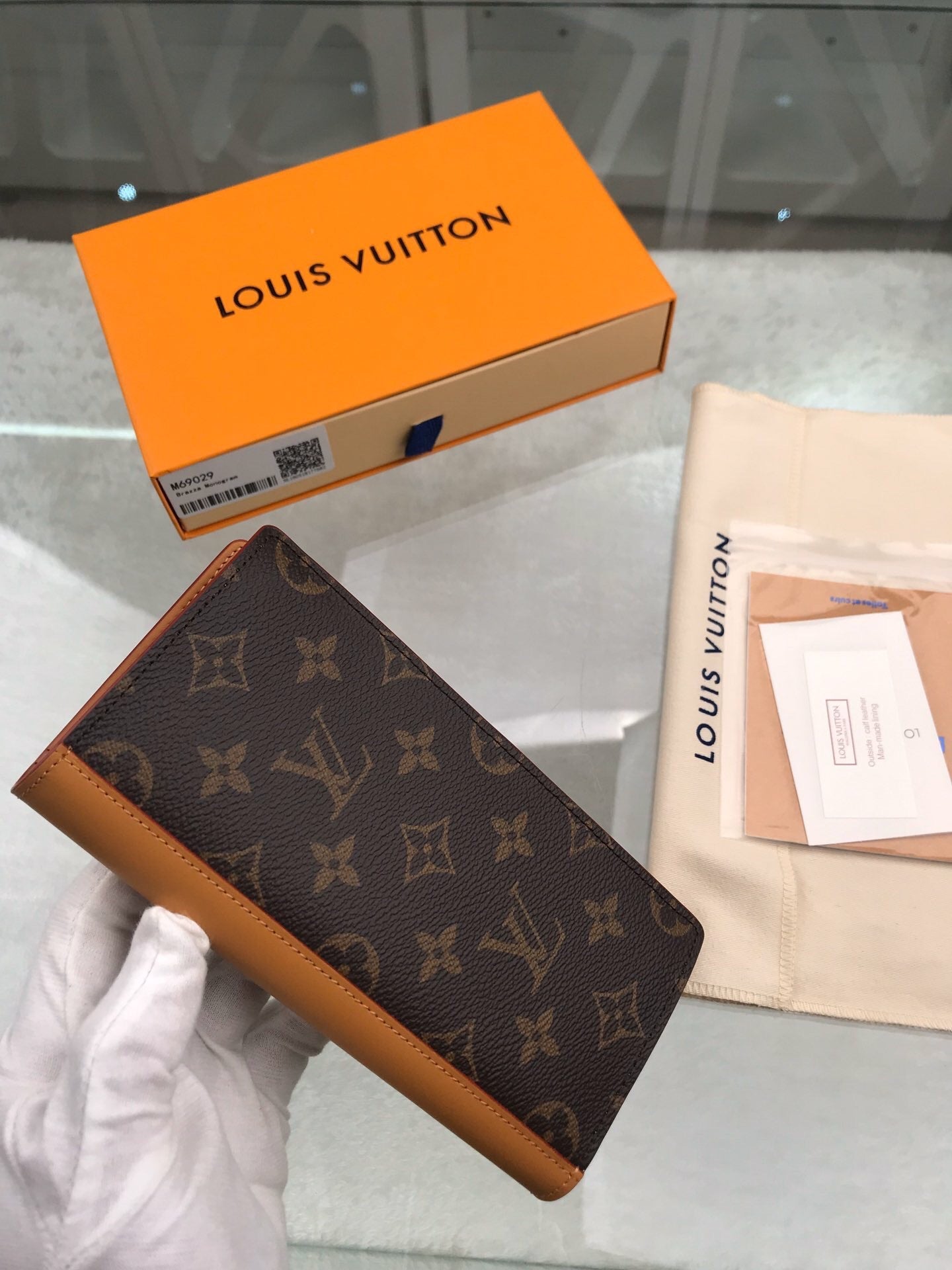 fashionable wallet