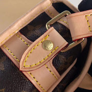 mon hadnbag size27x8.5x17cm
