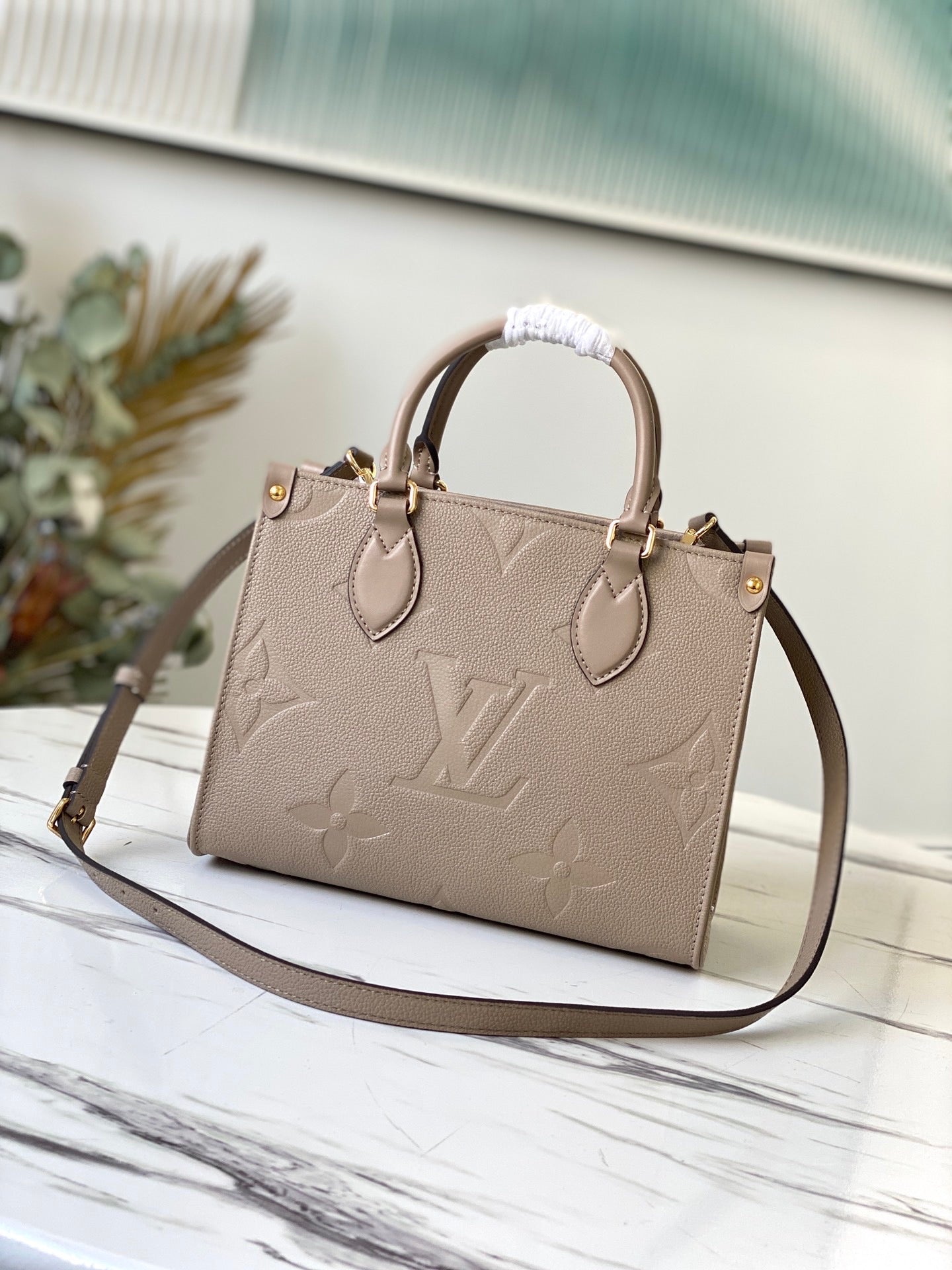 Bicolor cream handbagf