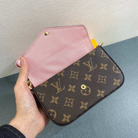 Small Handbag Size:17*9.6*3.5cm pochette