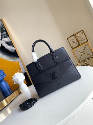 black Portable cross body dual-use bag