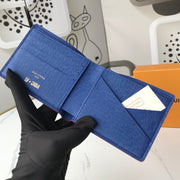 white wallet 11.5 x 9 x 1.5