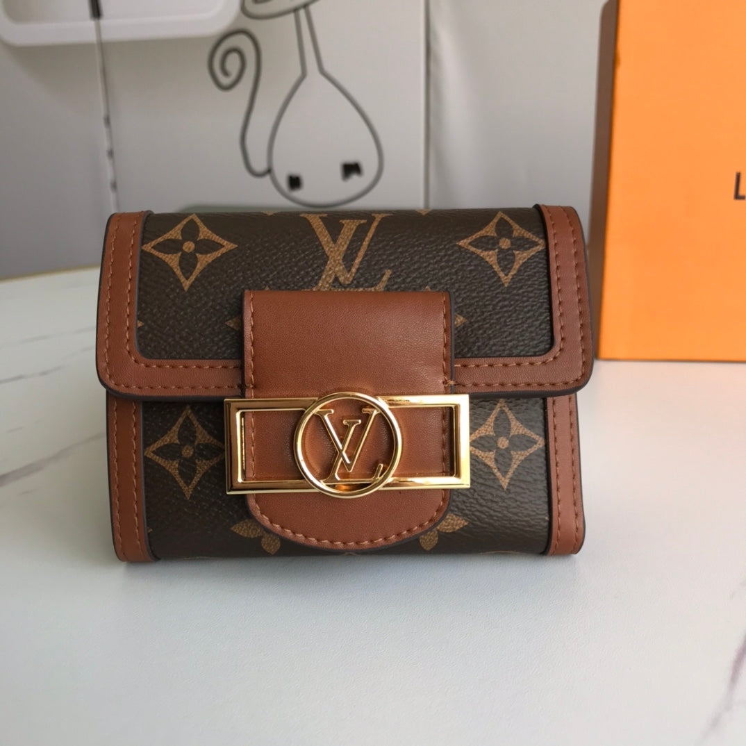 L v wallet Size:12*9.5*3.5 cm