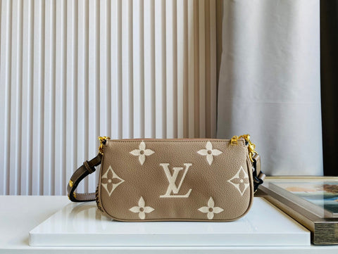 L v pochette