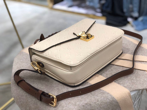 metis white handbag