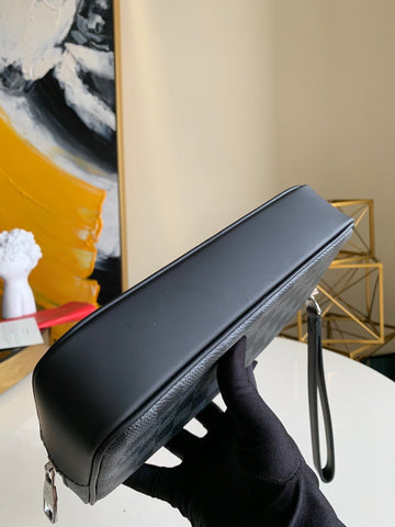 high-capacity pouch handbag