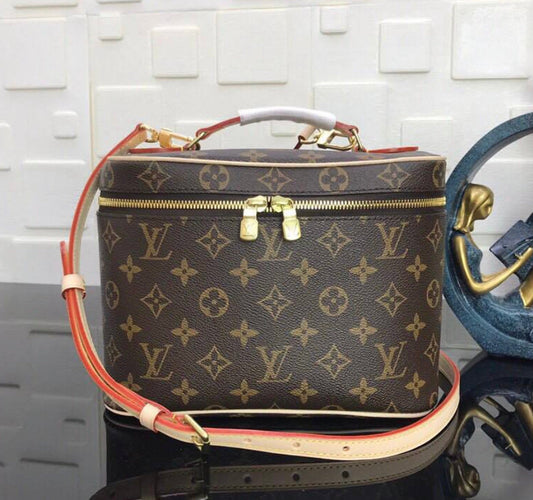 handbag compact vanity