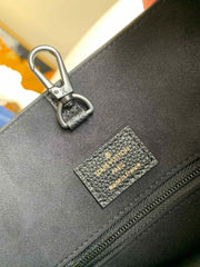 black Portable cross body dual-use bag