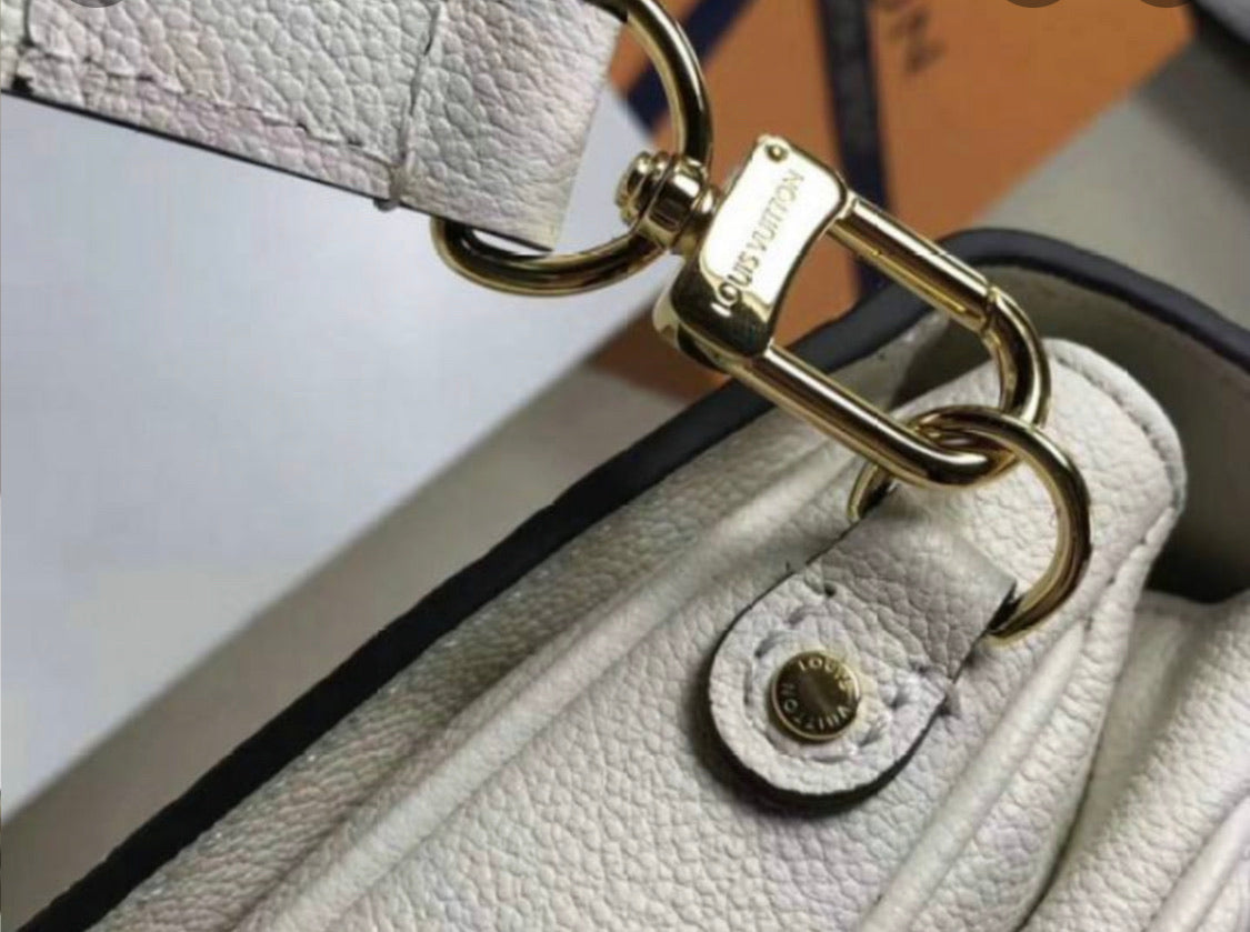 handbag pochette white