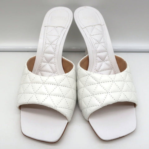 Schutz Fryda Mules White Quilted Leather Size 9 Open Toe Sandals NEW