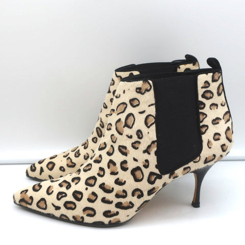Manolo Blahnik Chelsea Booties Dildi Cream Leopard Print Calf Hair Size 38 NEW