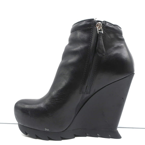 Camilla Skovgaard Saw-Sole Wedge Booties Black Leather Size 36 Ankle Boots