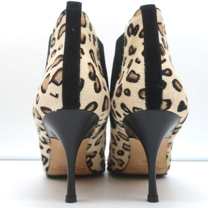 Manolo Blahnik Chelsea Booties Dildi Cream Leopard Print Calf Hair Size 38 NEW
